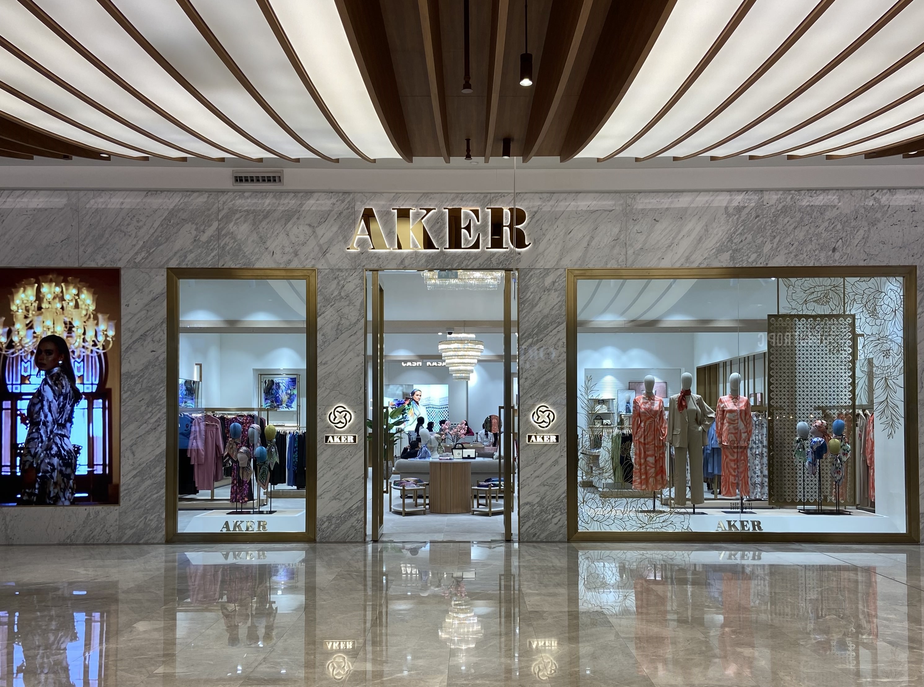 AKER MAĞAZA EMAAR SQUARE AVM